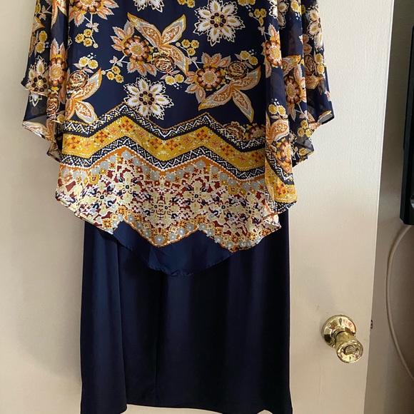 Dress - Picture 5 of 5